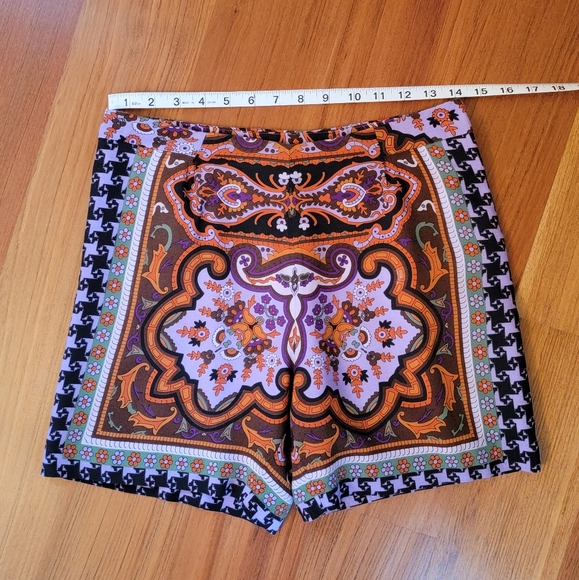 Taka Wear - Colorful Printed Shorts - Picture 8 of 15